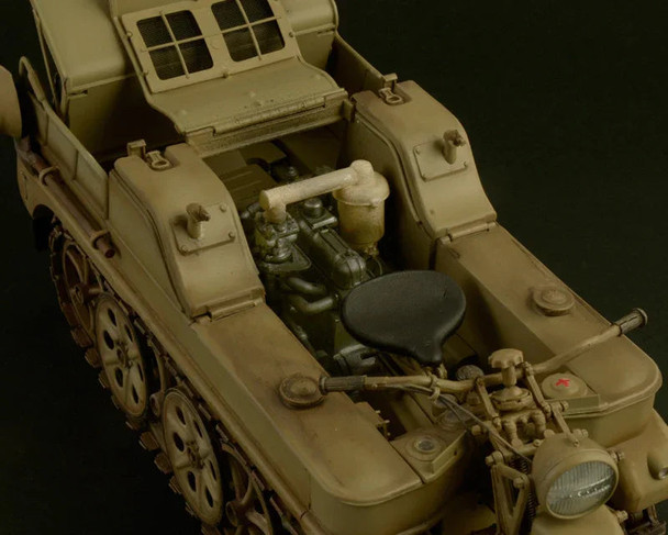 Italeri 7404 1:9 Kettenkrad Sd.Kfz.2 Kleines Kettenkraftrad HK 101 Model Kit
