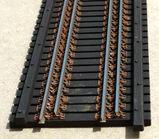 Central Valley 19078 HO Scale Code 70/83 Gauntlet Bridge Ties Detail Kit