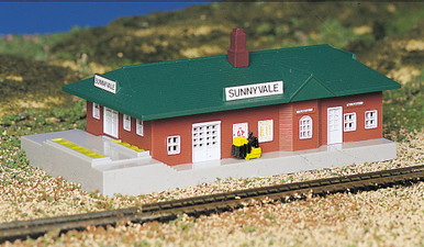 Bachmann 45908 N Scale Passenger Station Crazy Model Trains