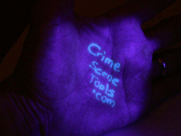 Invisible ink pen