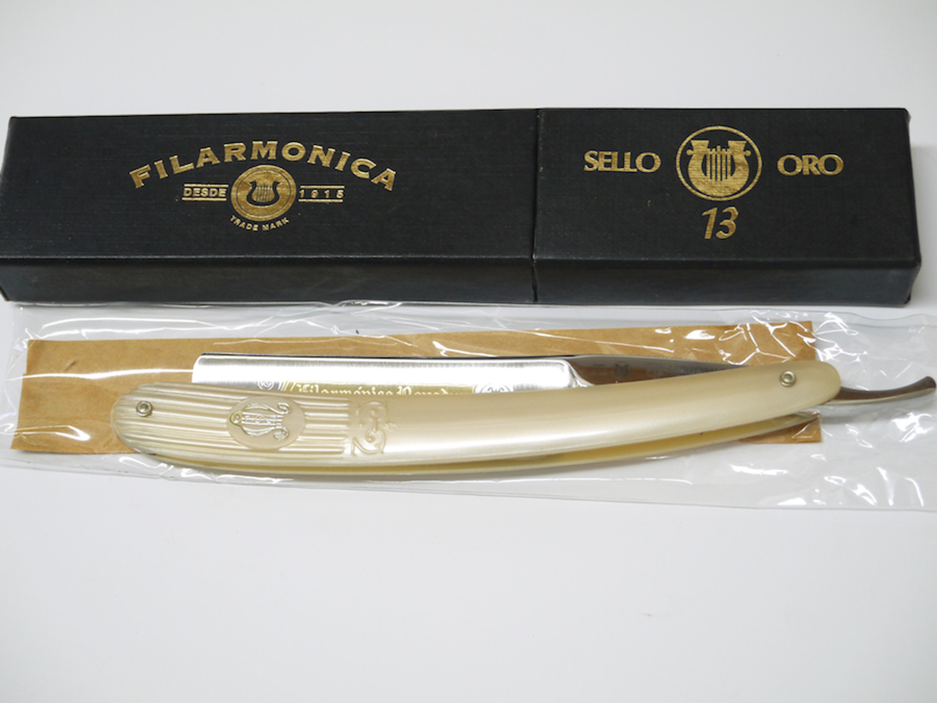 フィラルモニカ　N13 Filarmonica #13 (a114)|Grooming SOLD |1800 DKK