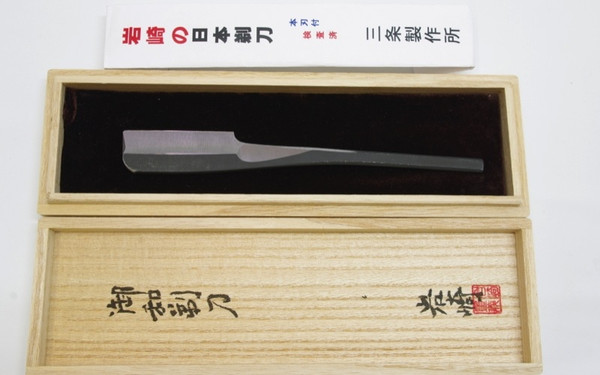 Iwasaki Kamisori 50mm Iwasaki