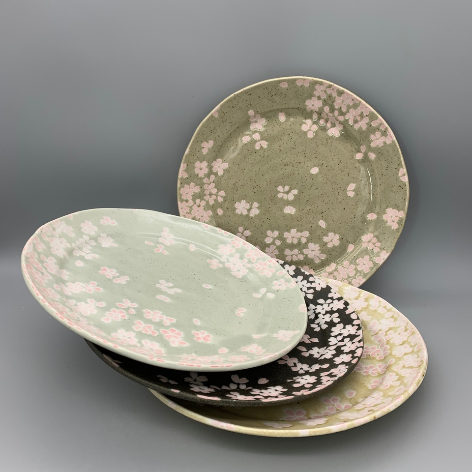 Uno Chiyo Sakura Plates