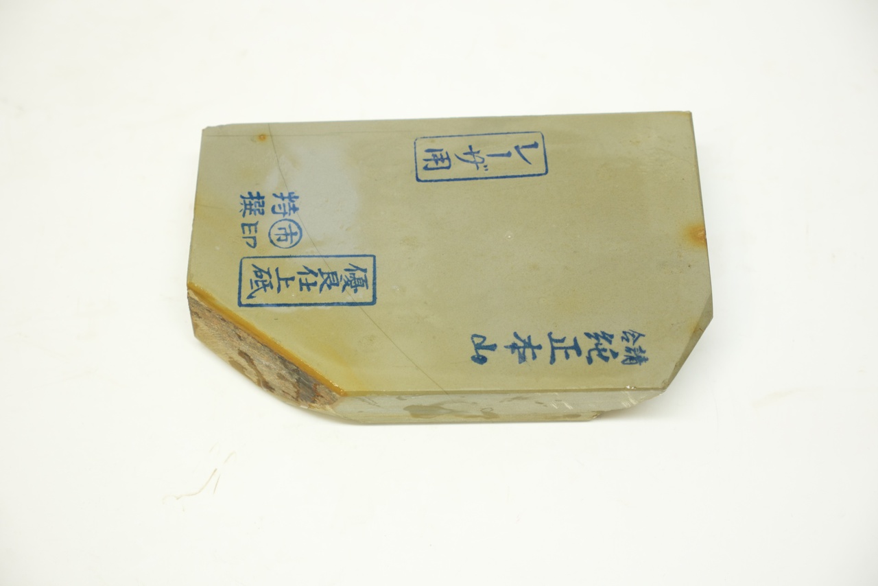 イノシシの彫刻　天然石　処分 イノシシの彫刻 天然石 処分