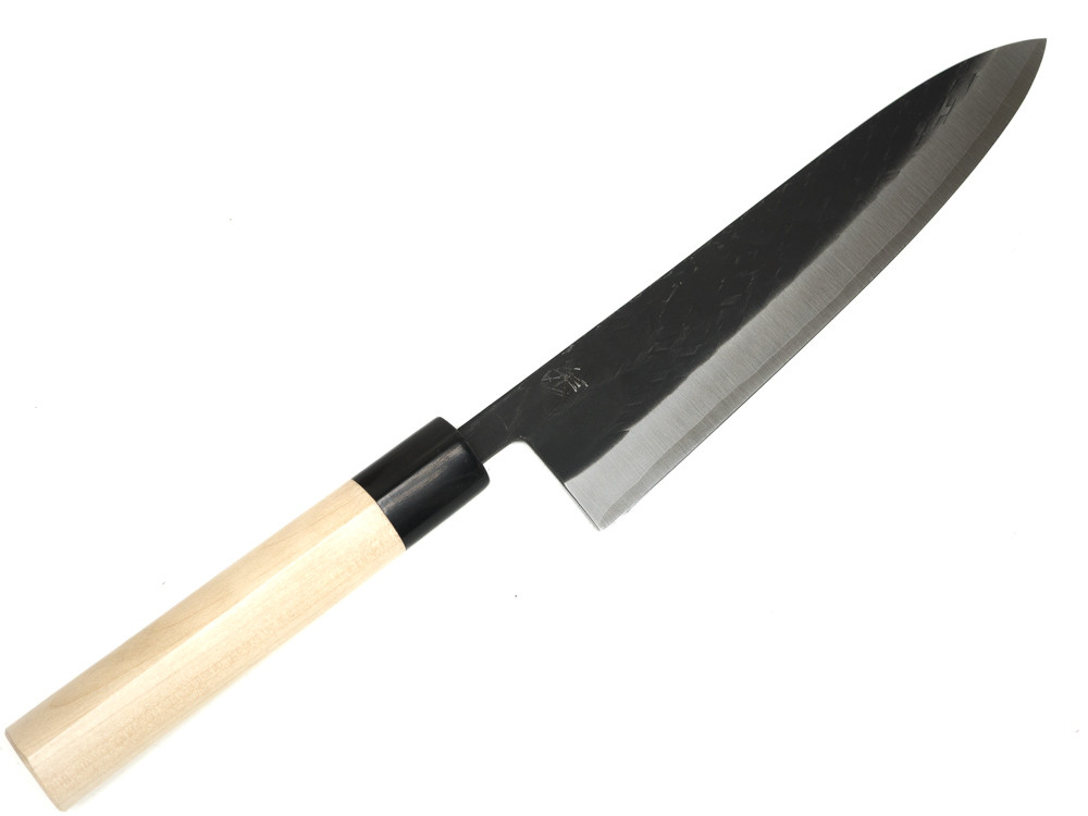 Tsuchime hammered finish on a Tadafusa gyuto