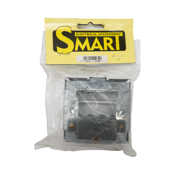 Jegs Smart Contract White 45 Amp Cooker Outlet Plate JF785/SM039