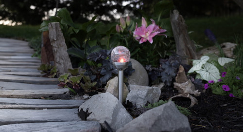 Livingscape Crackleball Solar Pathway Light 3.2" L x 3.2" W x 15.6" H 0.7 LBS