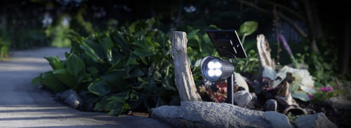 Livingscape Solar Spotlight 200 Lumens 4.9" L x 6.3" W x 12" H 1.0 LBS