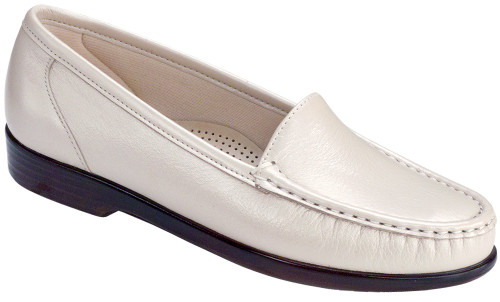 Pearl Bone classic moccasin loafer by Sas.