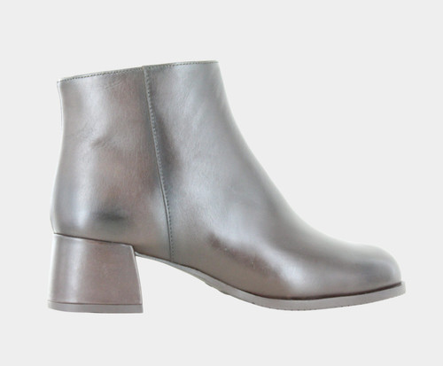 Naot Women's Ballad - Chocolate Brown Leather