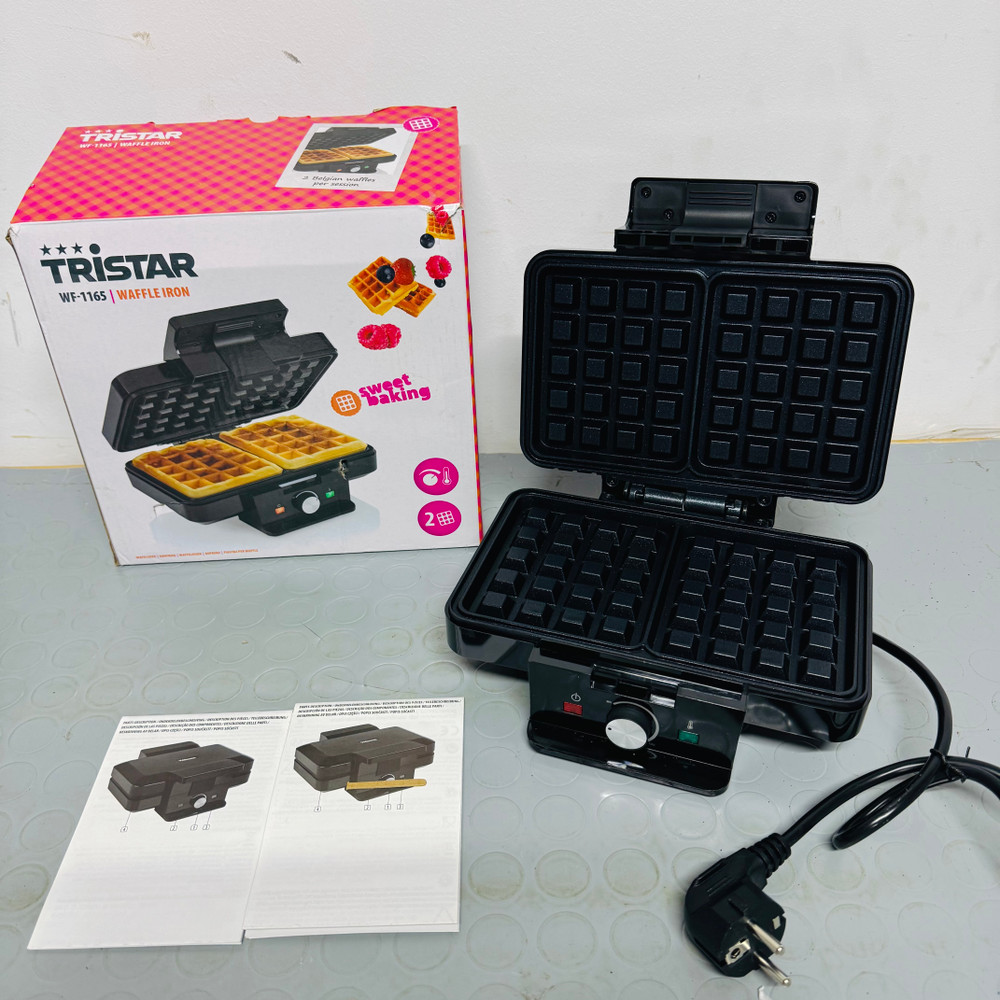 Gofrera Tristar WF-1165 con caja y manual