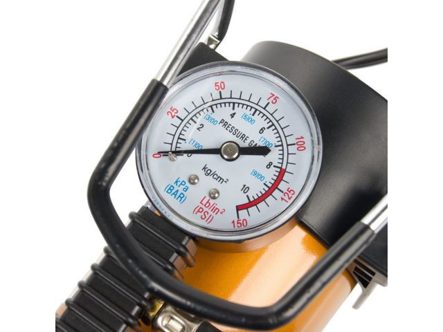 Compresor de coche 12 V · 150 PSI · con 3 boquillas