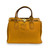 Bolso de mano de piel auténtica granulada con candado en color mostaza