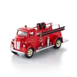 Hallmark Keepsake Fire Brigade 10種 Fire Brigade 1968 Chevrolet® Fire Engine 2025 Ornament With