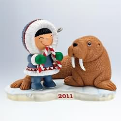2011 Frosty Friends #32 - Walrus Ornament | Ornament Shop