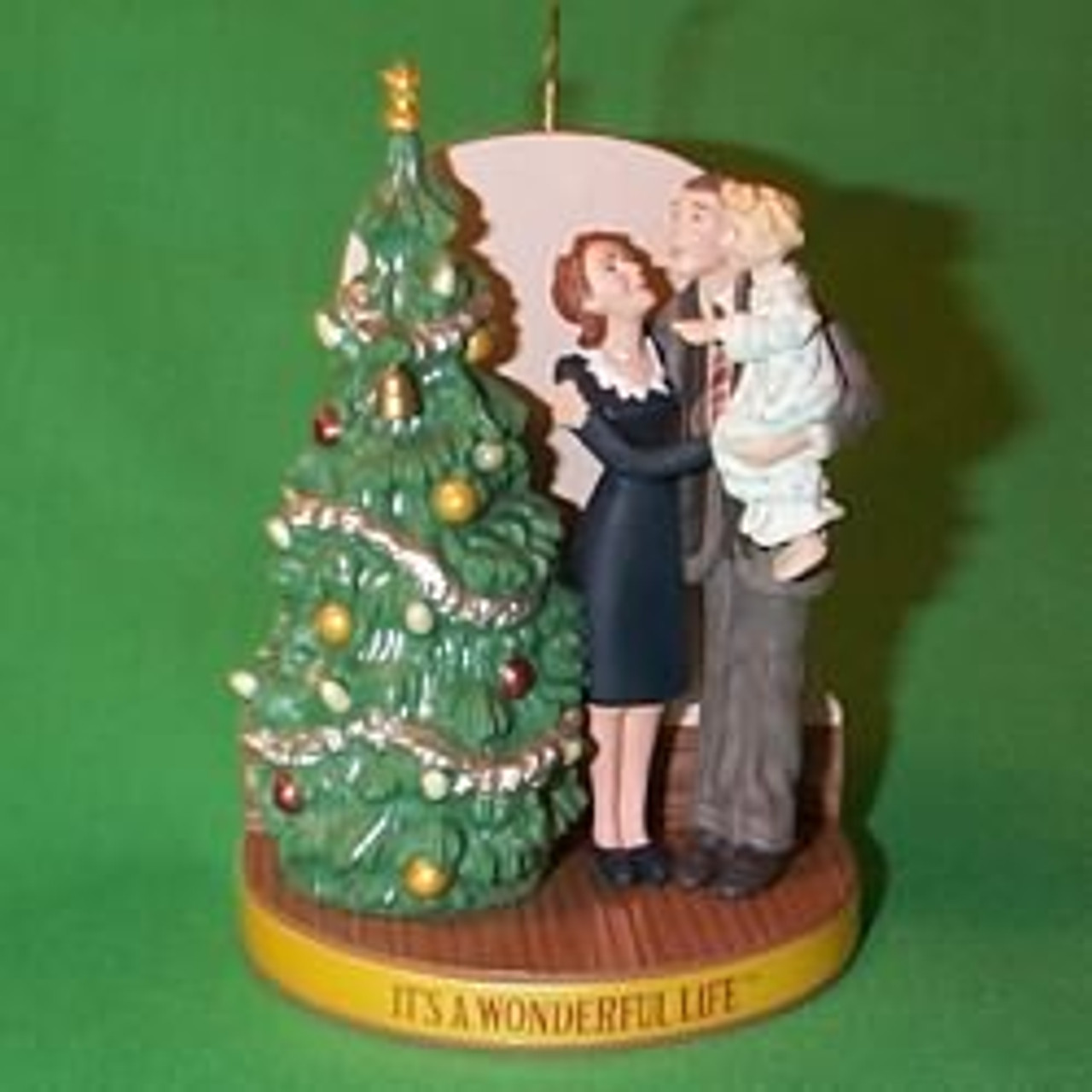 It's a Wonderful Life Christmas Decorations: Create Your Own Holiday Magic