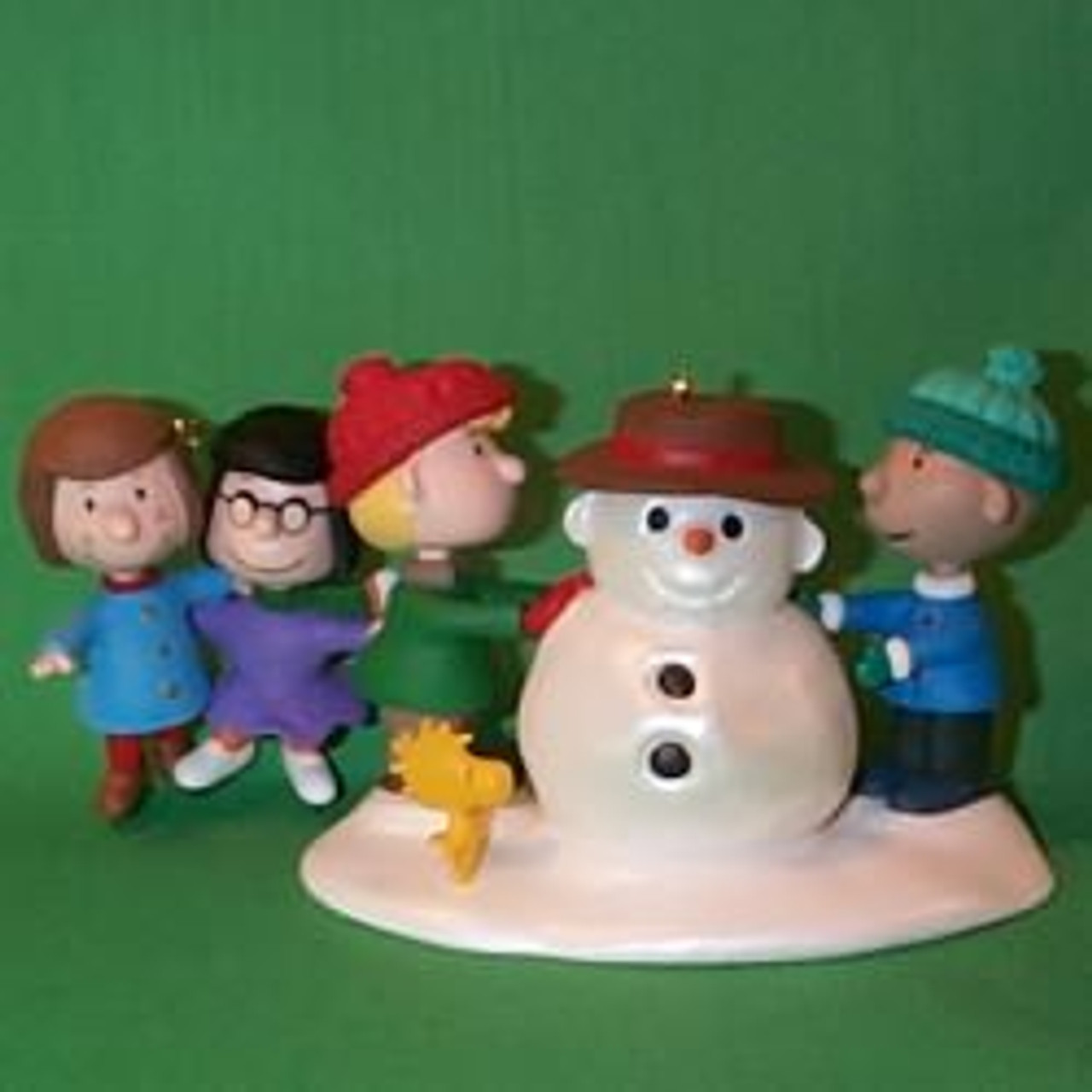 peanuts snow day toy