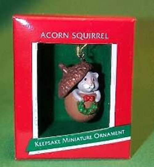 1989 Acorn Squirrel