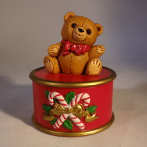 1982 Teddy Bear Container