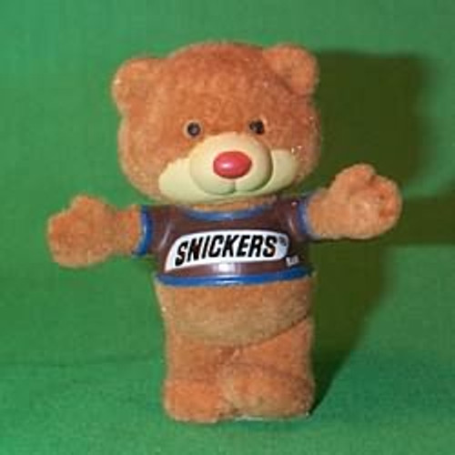 1987 Snickers Bear - Arms Open