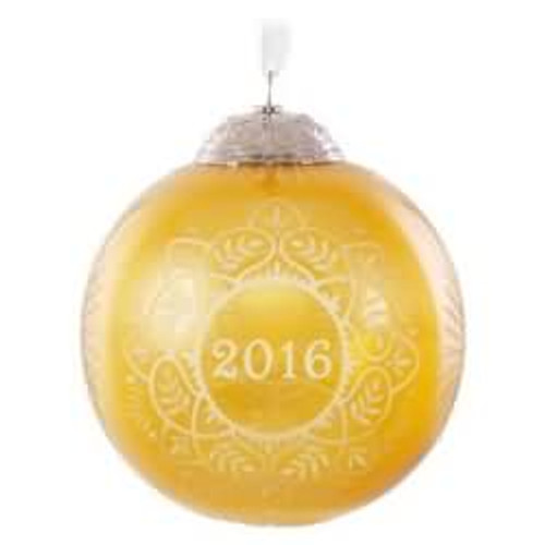 2016 Christmas Commemorative #4 Hallmark ornament, QX9124