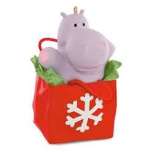 2016 I Want a Hippopotamus for Christmas Hallmark ornament, QGO1014