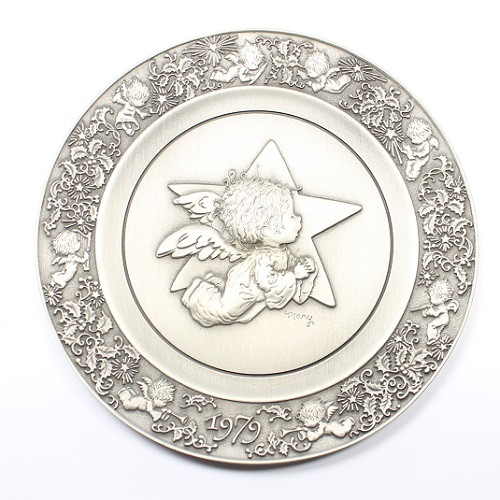 1979 The Little Angel Pewter Plate (NLP5004)