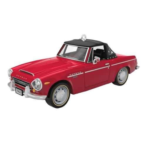2026 1968 Datsun 2000 Sports Hallmark ornament (QXI1316)