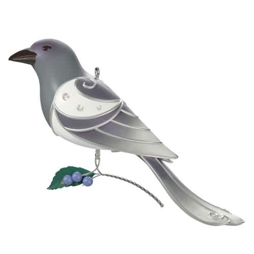 2026 Beauty of Birds - Ghost Magpie - Ltd Hallmark ornament (QXE3586)