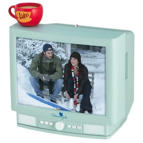 2026 Gilmore Girls Hallmark ornament (QXI1606)