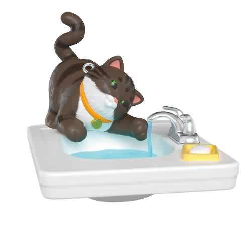 2026 Mischievous Kittens #28 - Sink Hallmark ornament (QXR8316)