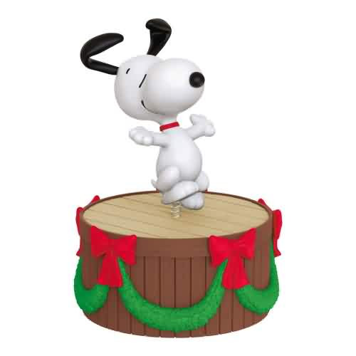 2026 Peanuts - Dancing Snoopy -  Peanuts Gang Showtoppers Mini Tree Topper Hallmark ornament (QSB6333)