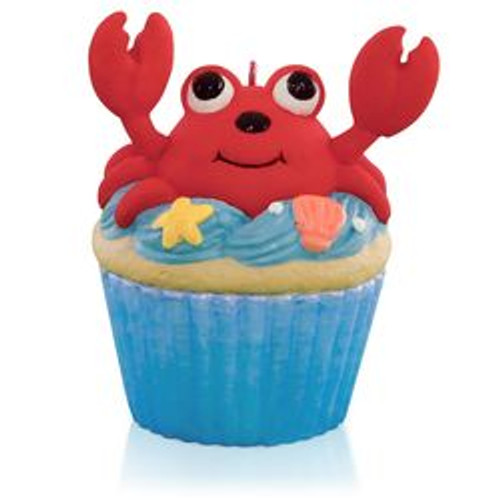 2015 Keepsake Cupcake # 1 - A Little Crab Cake Hallmark ornament, QHA1036