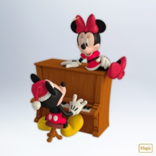 2012 Disney - A Merry Serenade Hallmark ornament, QXD1041