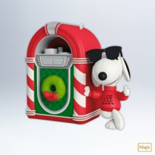 2012 Peanuts - Joe Cool Rocks! Hallmark ornament, QXI2931