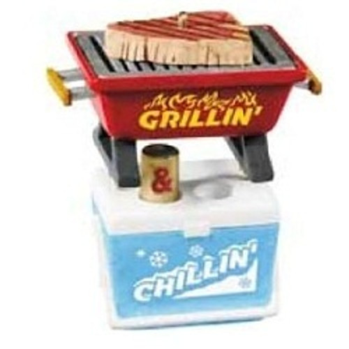 2012 Grillin and Chillin Hallmark ornament, QXG4061