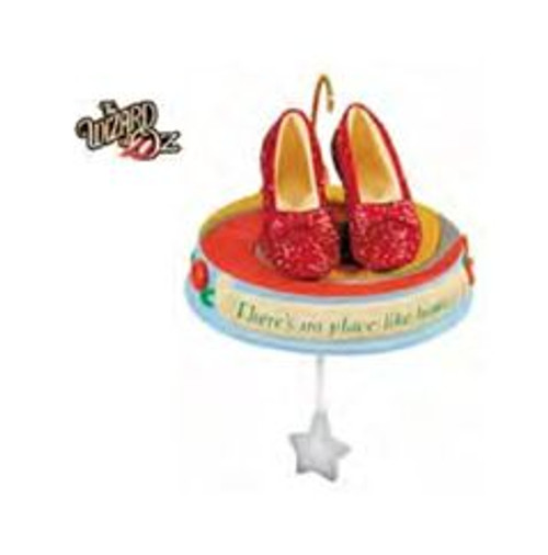 2011 Wizard Of Oz - Its All In The Shoes Hallmark ornament, QXE3039