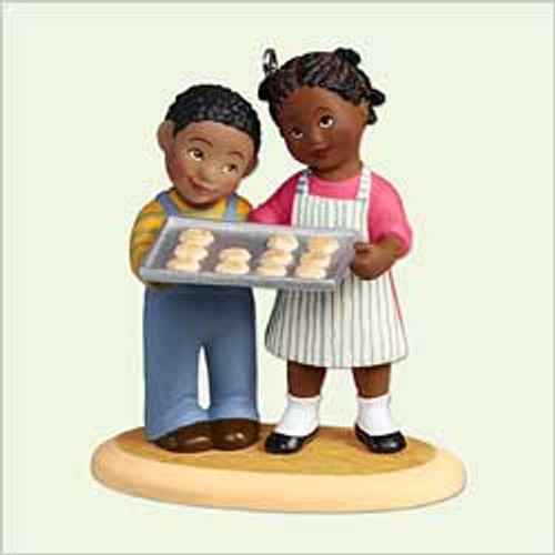 2005 Little Helpers - Cookies Hallmark ornament, QXG4445