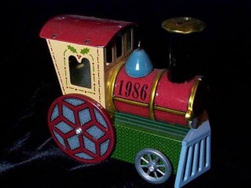 1986 Tin Locomotive #5