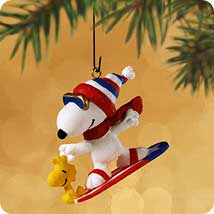 2002 Winter Fun With Snoopy #5 | The Ornament Shop