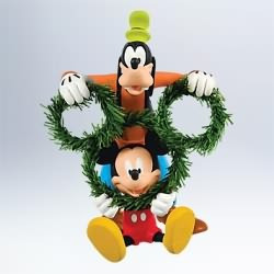 スワロフスキー♡ ミッキーマウス サンタ SWAROVSKI（スワロフスキー） ミッキーマウス クリスマス オーナメント