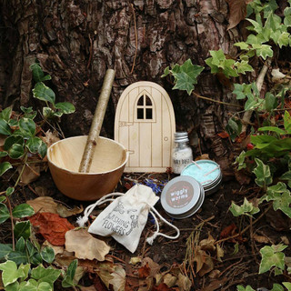 picture of Making Potions: Mini Wild Woodland Potion Kit