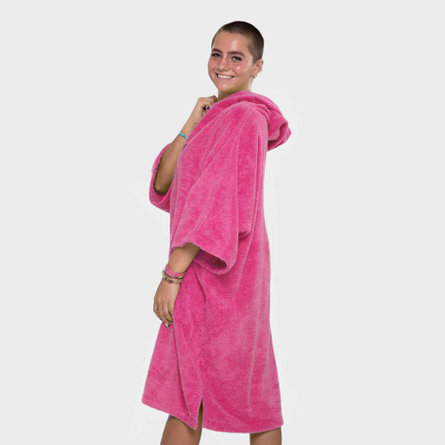 Person wearing the Dryrobe Organic Towelling Pink Robe facing front