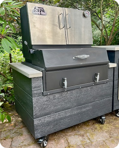Grills & Smokers