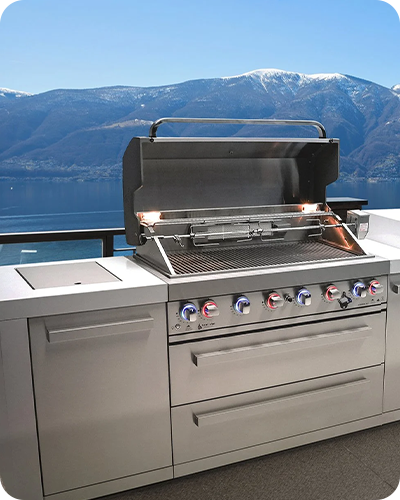 Grills & Smokers