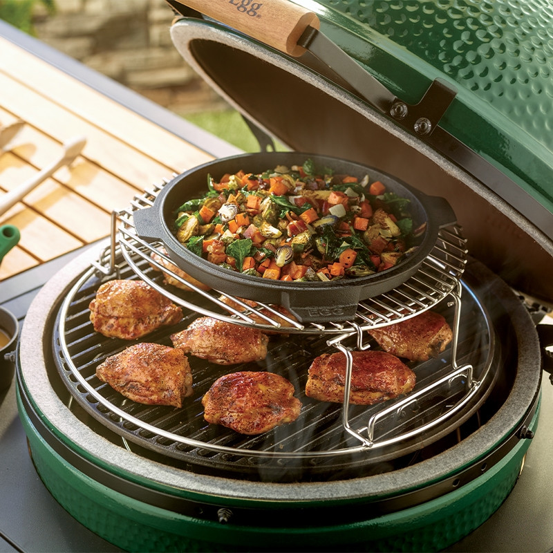 Big Green Egg Kamado Grill and Smoker - Thumbnail 2