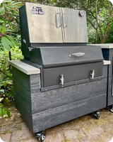 Grills & Smokers
