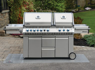Best Napoleon Grills for Entertaining Large Groups (2026)