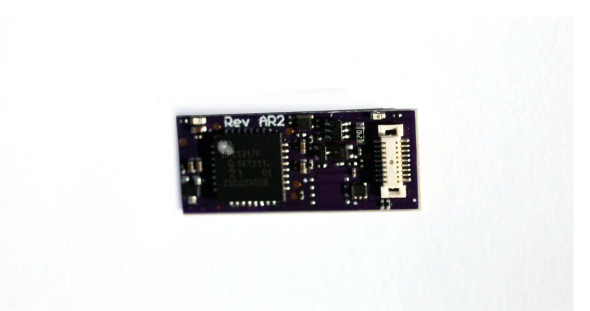 Decoder, sound/function, integrated NEXT18 plug, pre-loaded for ALCO diesel locos. Decoder, sound/function, integrated NEXT18 plug, pre-loaded for ALCO diesel locos.