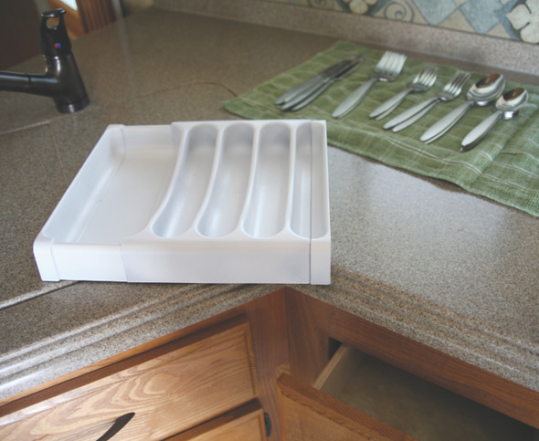 Adjustable Cutlery Tray